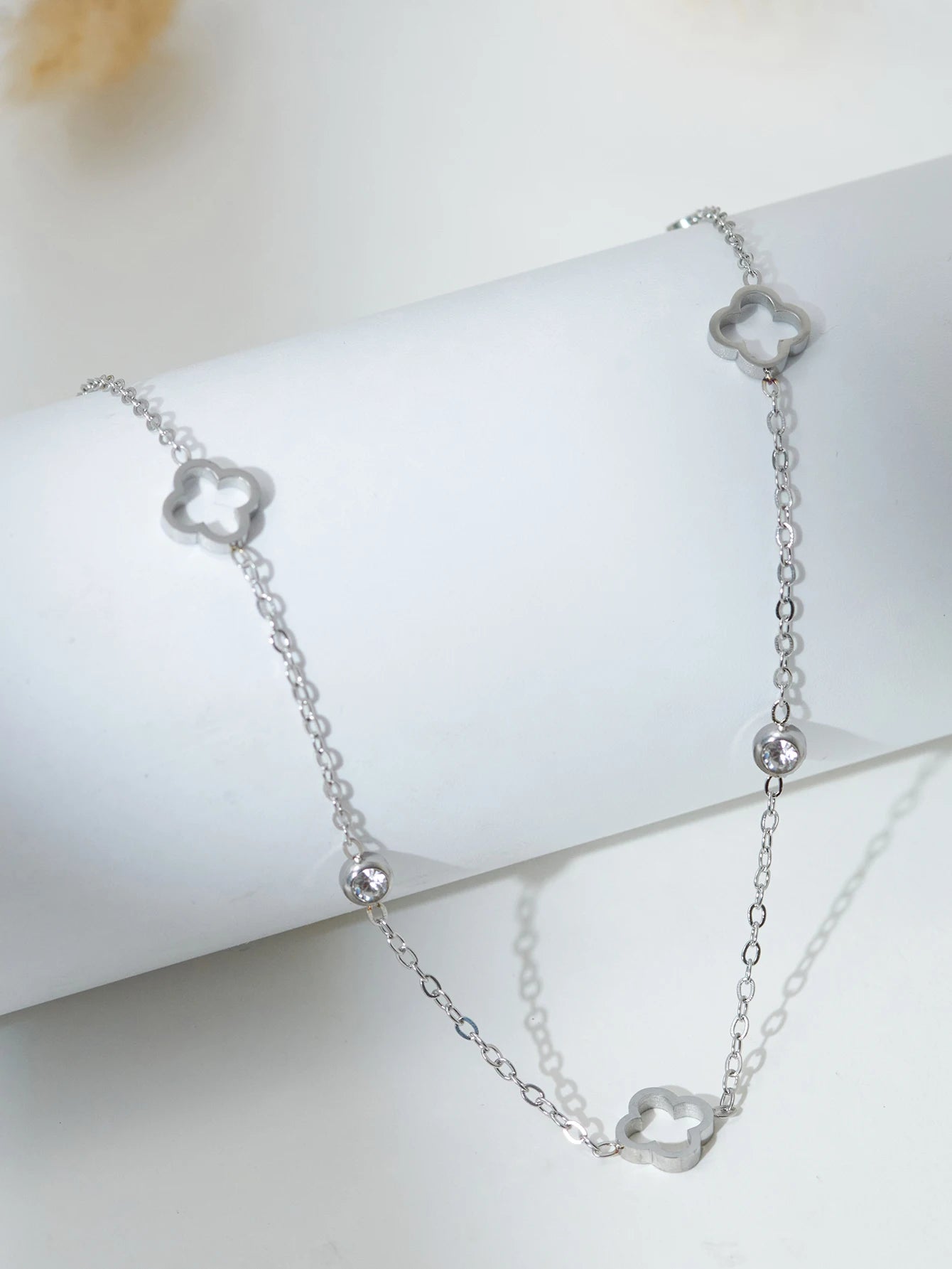 FLOWER Necklace